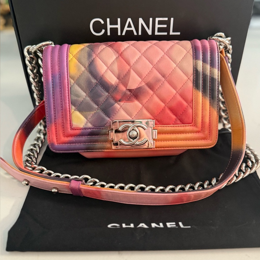 CHANEL Small Flower Power Boy Bag w/Box & Dust-Bag ~ EXCELLENT CONDITION - Picture 1 of 16